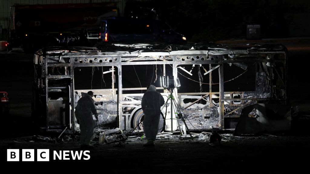 Three buses explode in Israel in suspected terror attack, police say