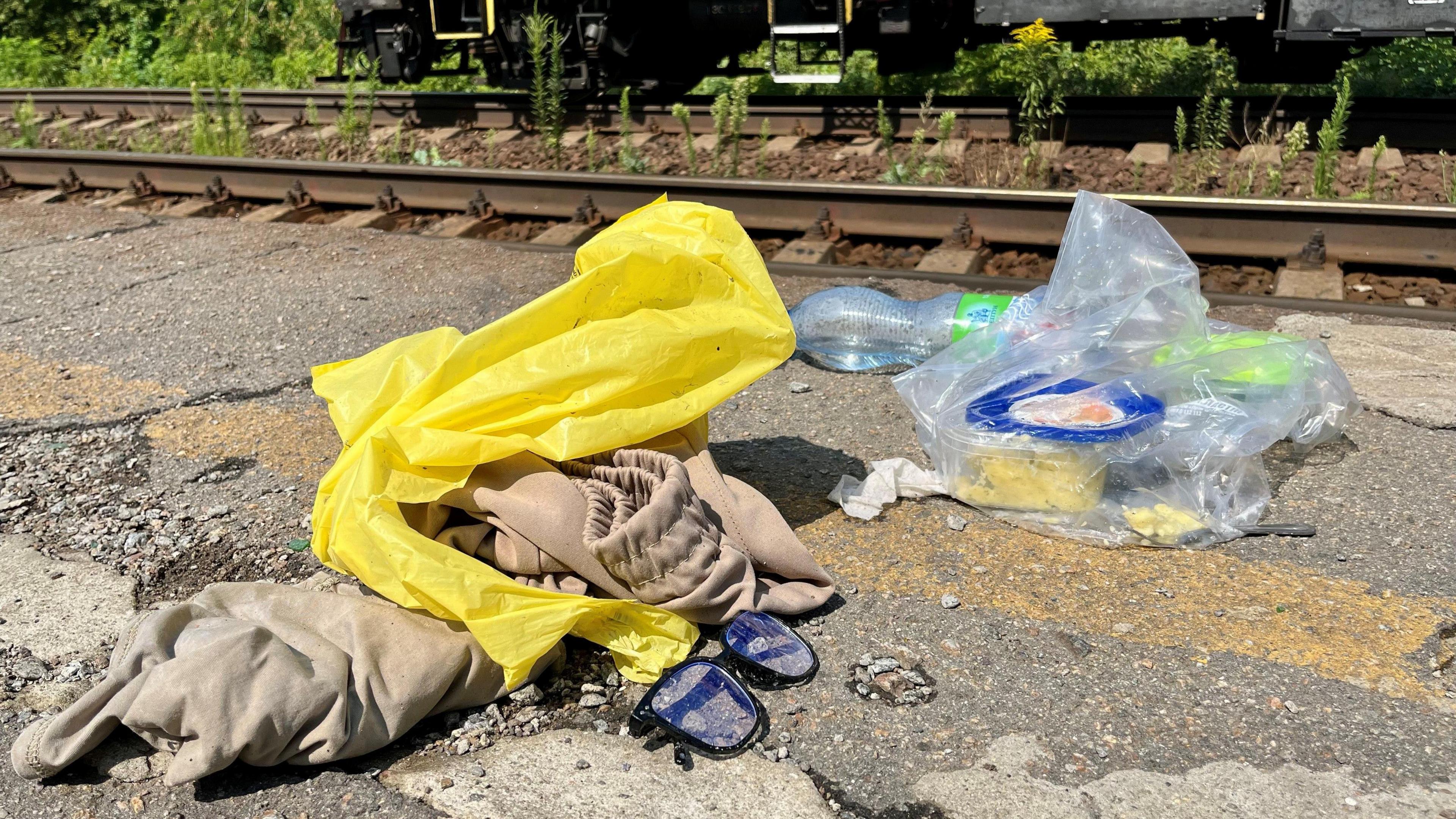 Personal objects of the deceased left on a train platform