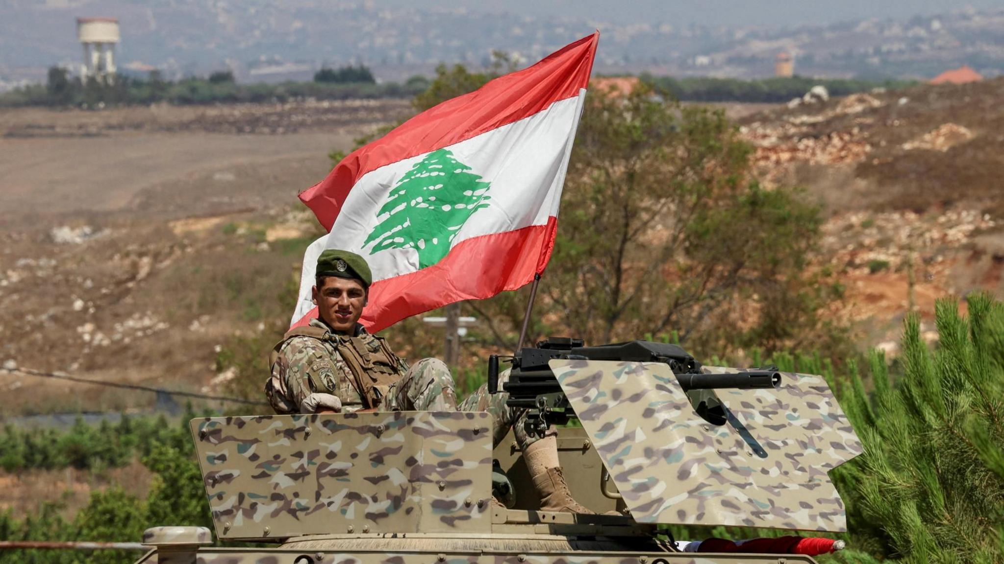 Lebanese army troops deploy at the entrance of the town of Zawtar al-Gharbiyeh, in southern Lebanon, after Israeli forces withdrew from the area (21 July 2026)