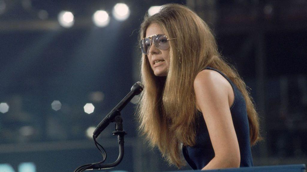 Feminist Gloria Steinem speaking at Democratic National Convention.