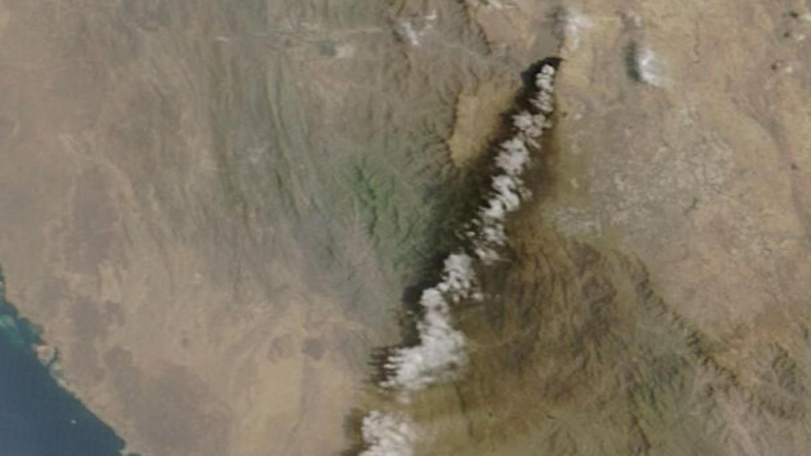 A satellite image shows smoke rising from the Saudi Aramco bulk plant in Abha, Saudi Arabia, after what the Saudi-led coalition in Yemen said were missile and drone attacks by Yemen's Iran-backed Houthi movement (8 September 2026)