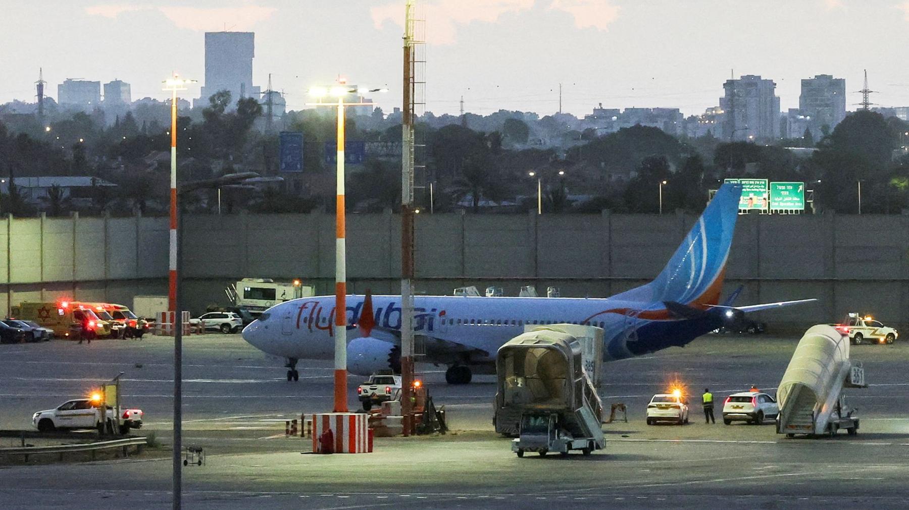 A flydubai plane arrives at Tel Aviv's Ben Gurion airport after bringing passengers from Saudi Arabia following an attempted hijacking (30 September 2026)