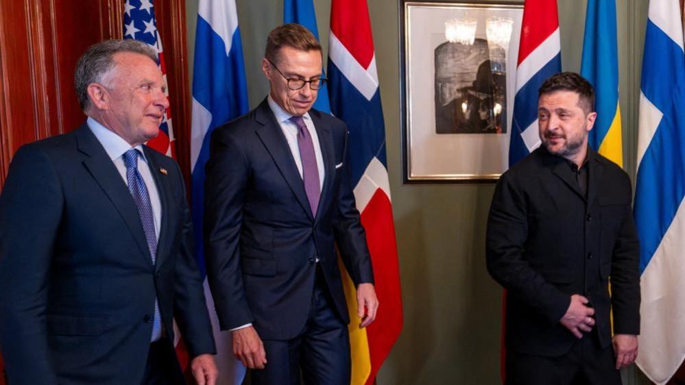 From left to right: US special envoy Steve Witkoff, Finnish President Alexander Stubb, Ukrainian President Volodymyr Zelensky before their talks in Oslo, Norway. Photo: 20 October 2026
